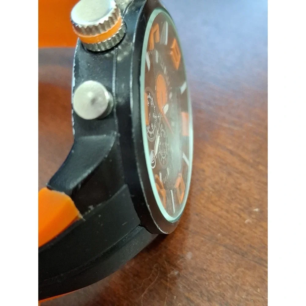 Charles Raymond Mens 48mm Orange & Black Silicone Fashion Sports Watch. Pre-worn